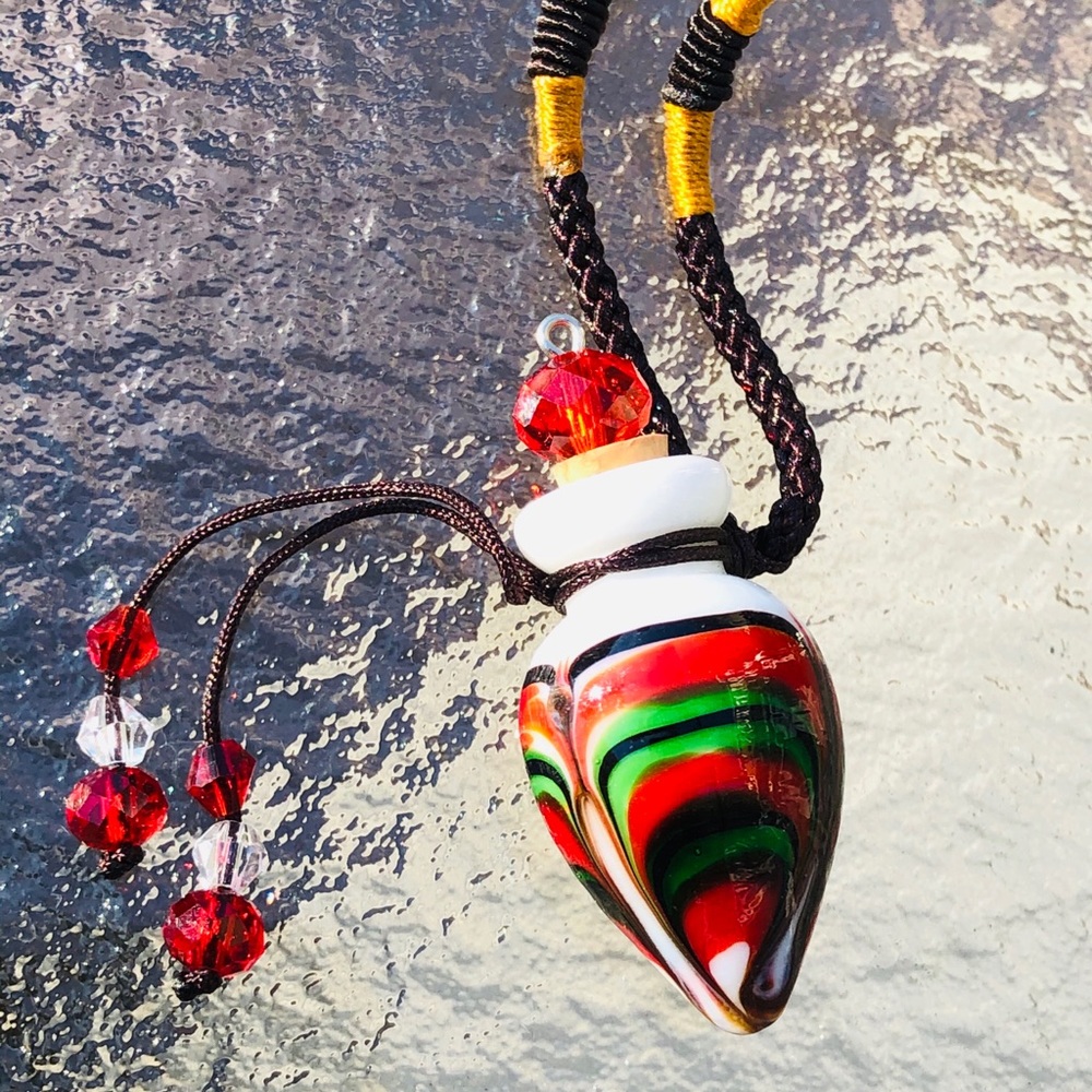 Cremation urn necklace ashes Murano glass